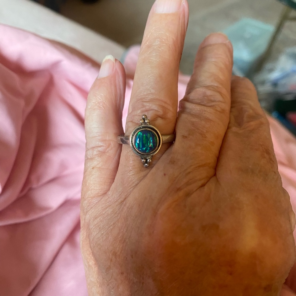 Ring - Picture 2 of 3